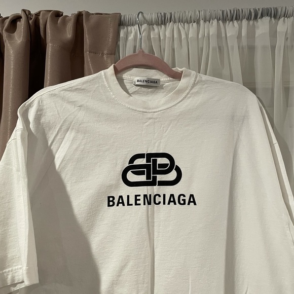 Balenciaga t-shirt - Picture 6 of 6